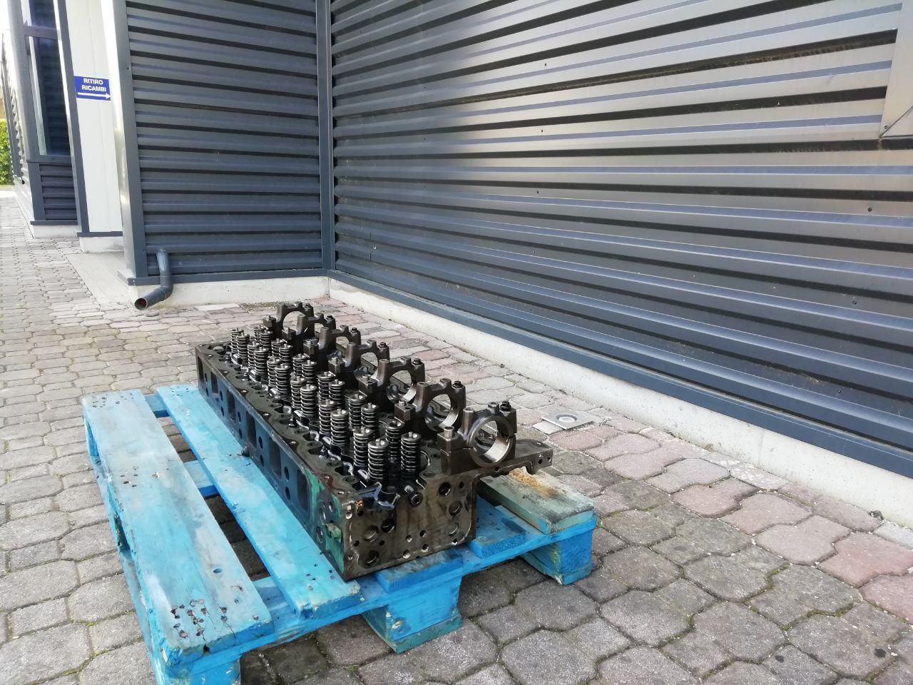 VOLVO D13A FH13 cylinder head VOLVO 400 440 480 520 hp truck