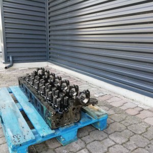 VOLVO D13A FH13 cylinder head VOLVO 400 440 480 520 hp truck