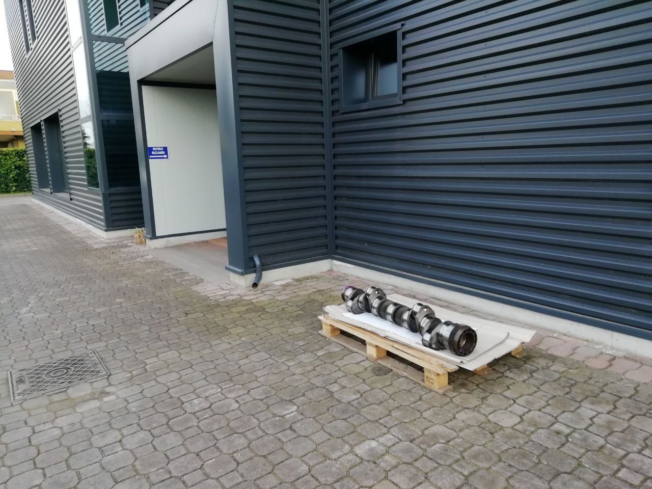 DAF OE 1684102 crankshaft DAF XF105 and CF85 truck
