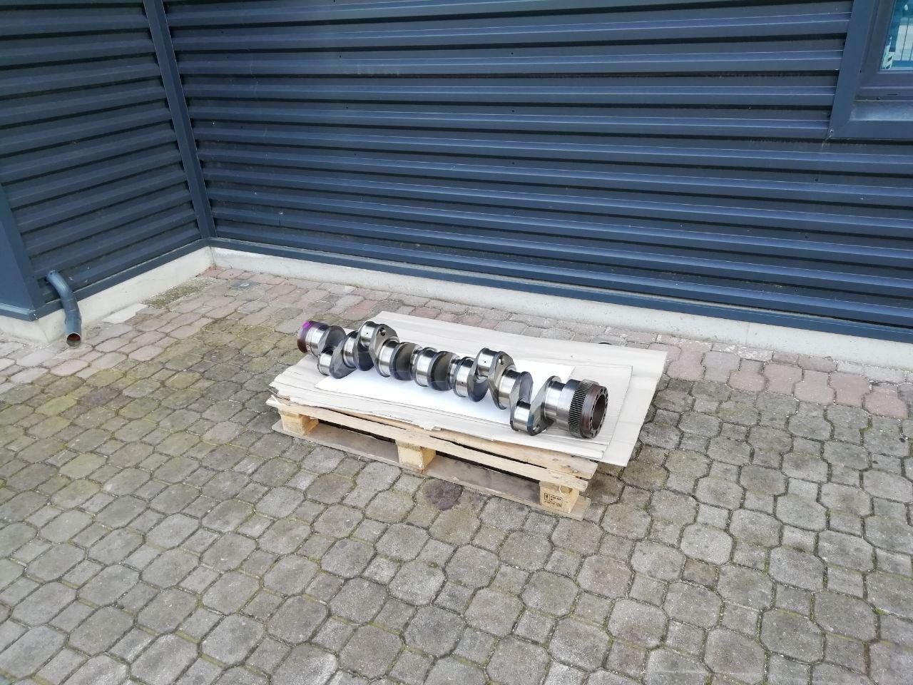 DAF OE 1684102 crankshaft DAF XF105 and CF85 truck