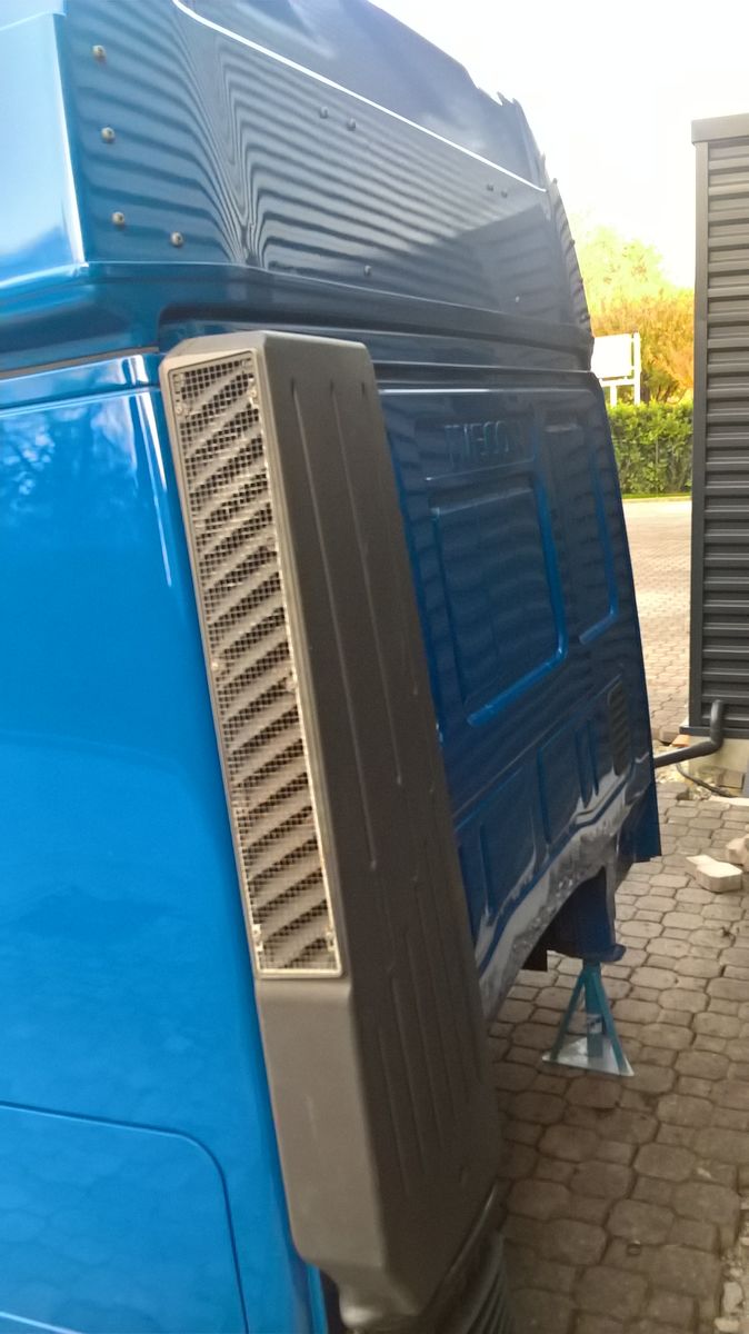 IVECO STRALIS AT, AD E5 FAHRERHAUS cabin IVECO Euro 5 KABINE, SLEEPER, HIGH ROOF truck