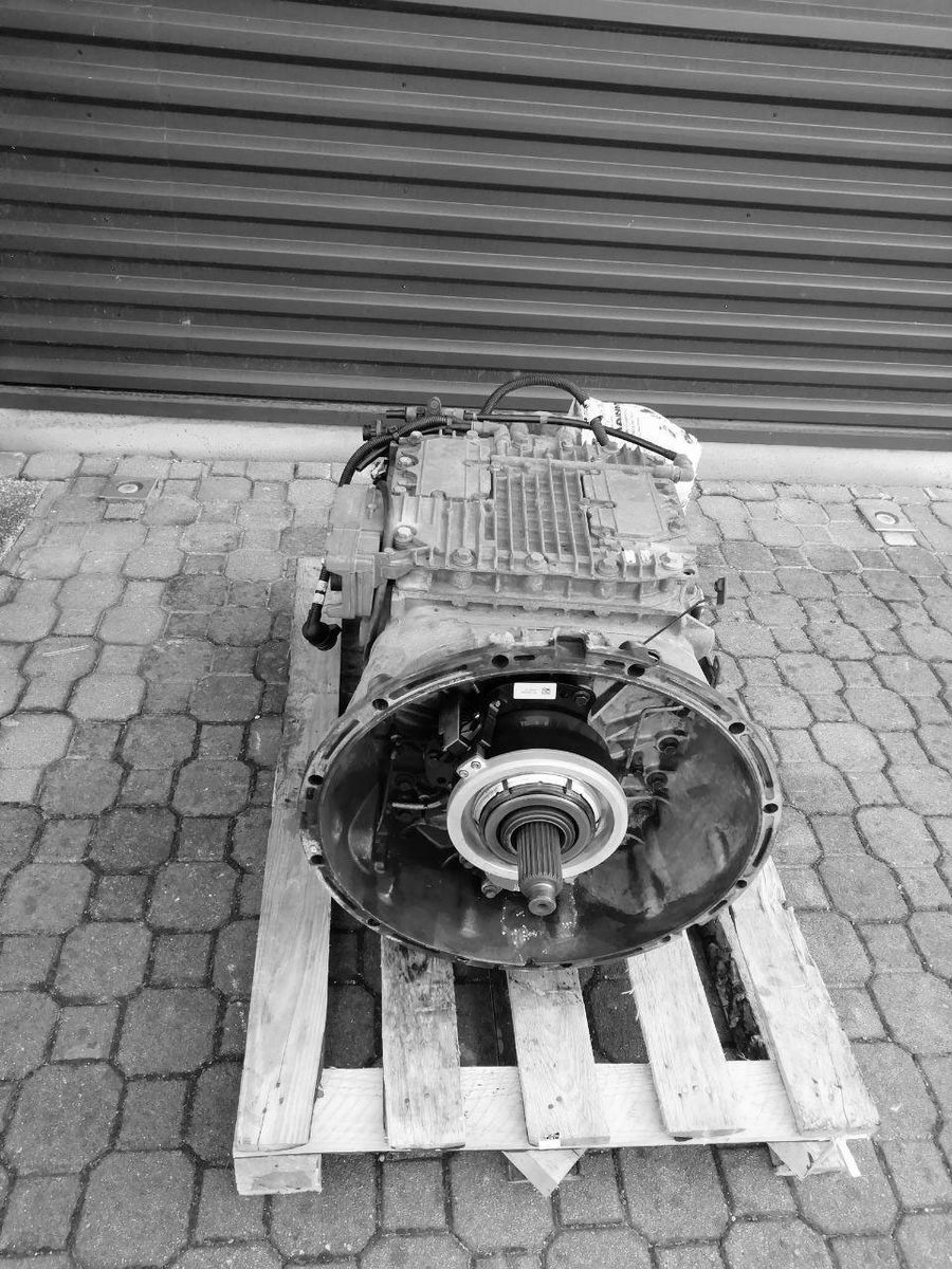 RENAULT Getriebe AT2412C gearbox RENAULT Getriebe MAGNUM, PREMIUM, KERAX truck