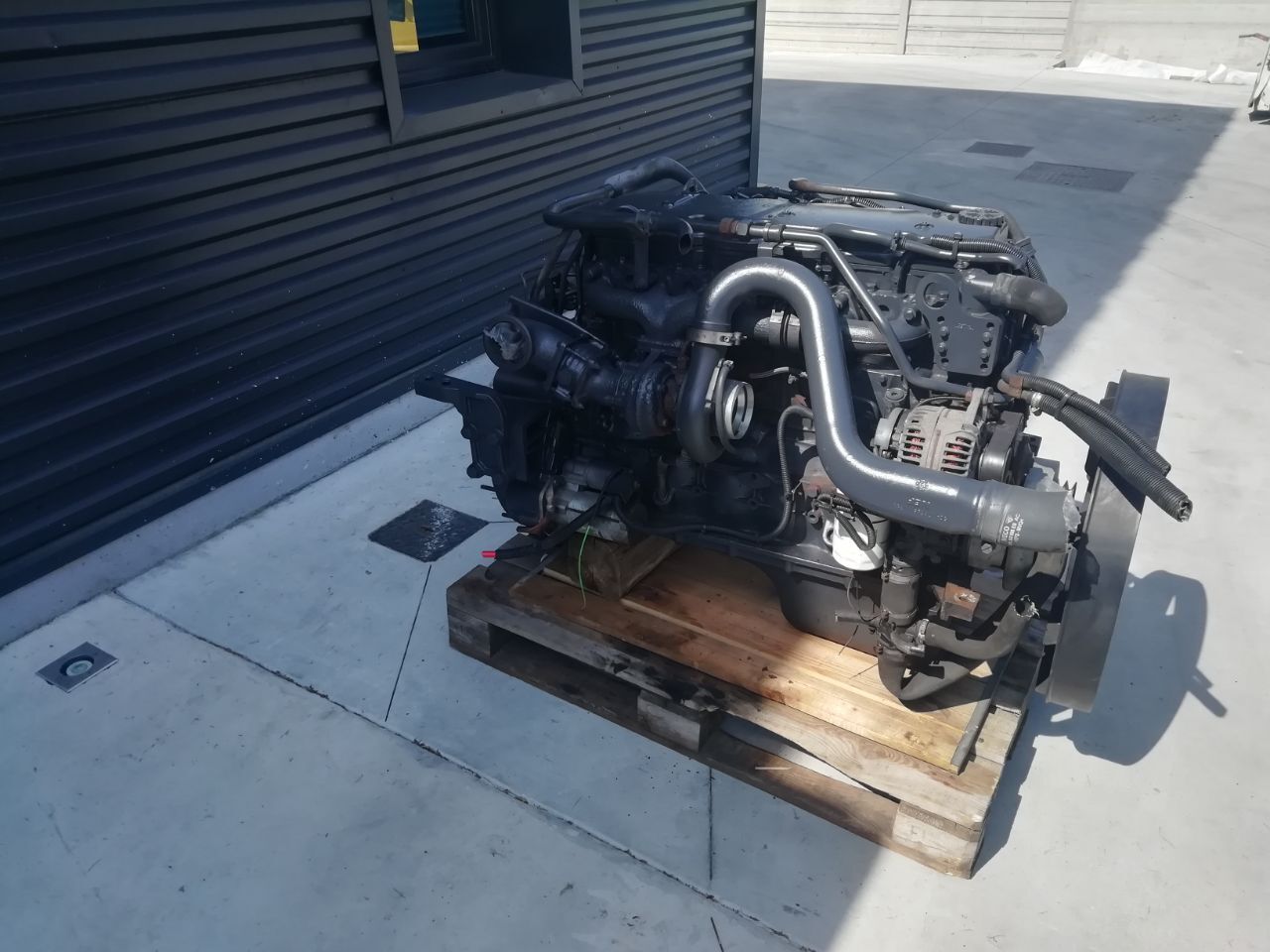 IVECO TECTOR 6 F4AE3681 EURO 5 engine IVECO EUROCARGO 6 CYLINDERS EURO 5 truck