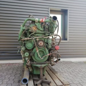VOLVO D11C E5 EUV 330 370 450 engine VOLVO FM FH truck