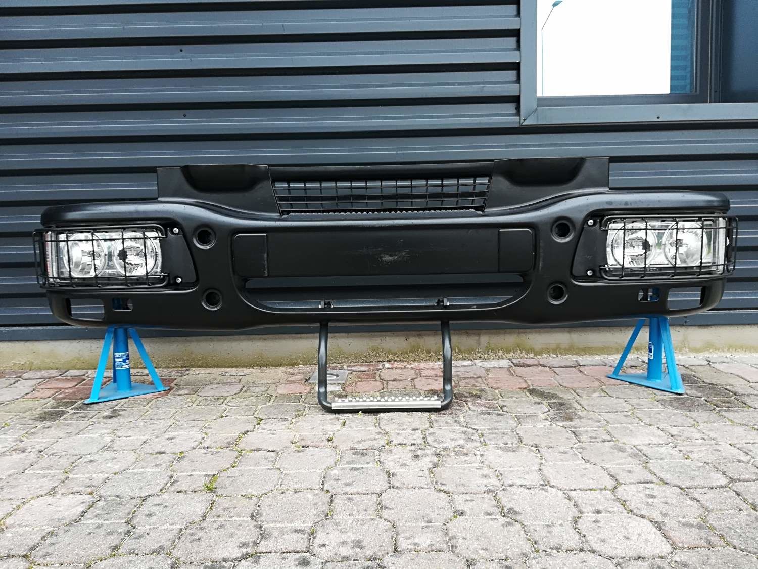 IVECO EUROCARGO bumper IVECO EUROCARGO STEEL BUMPER truck