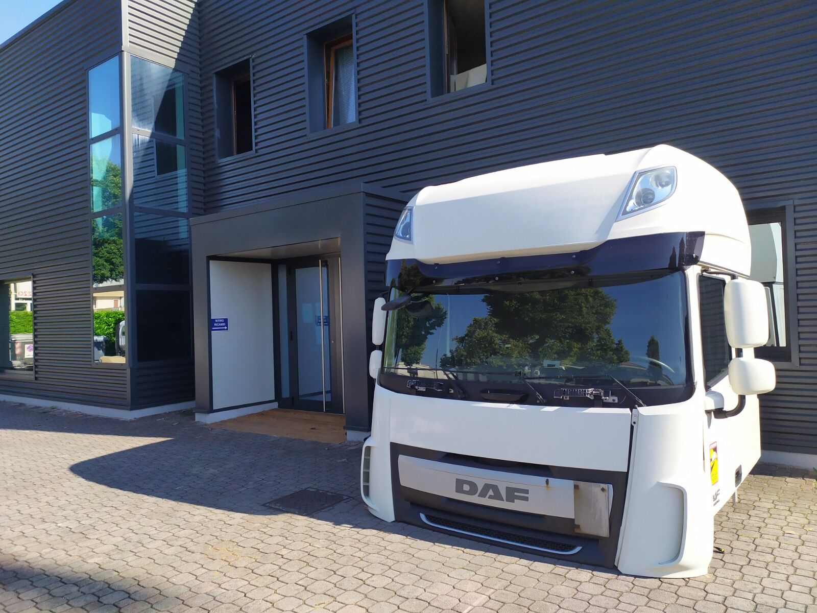 DAF SUPER SPACE SSC cabin DAF XF106 E6 truck