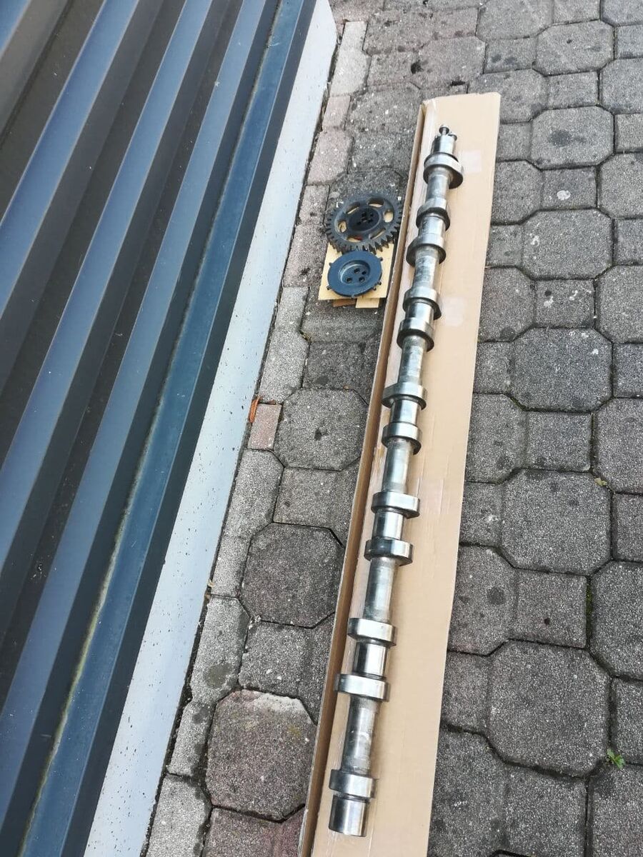 MAN EURO 6 - E6 camshaft MAN TGS TGX truck