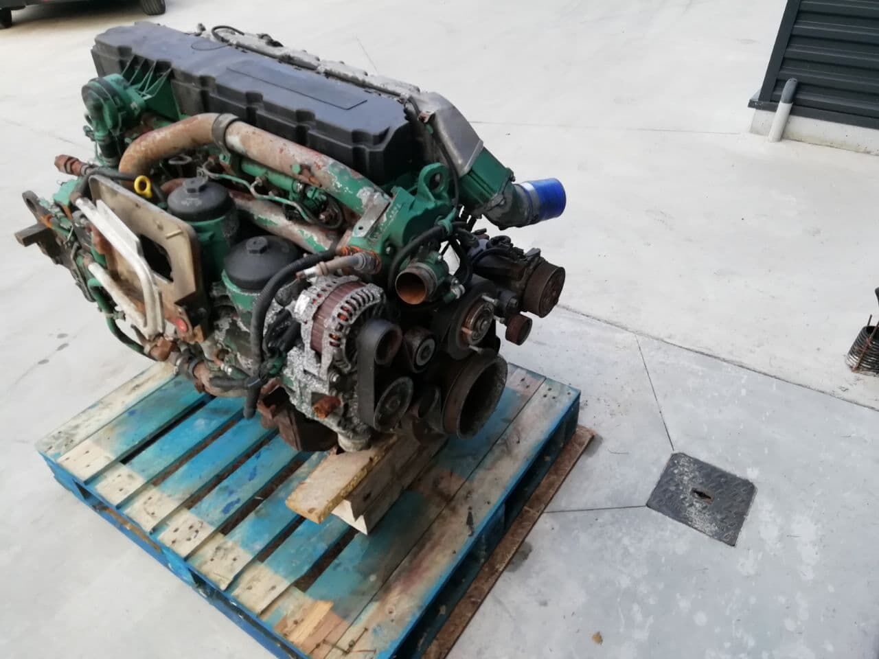 VOLVO D7F - 240 260 280 300 320 340 hp engine VOLVO FE FL EURO 5 E5 truck