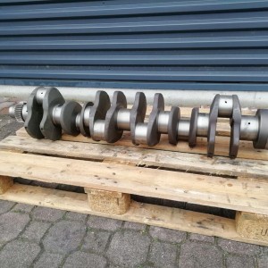 DAF 1291804 1653898 crankshaft DAF XF95 480 hp / PS Euro 3 truck