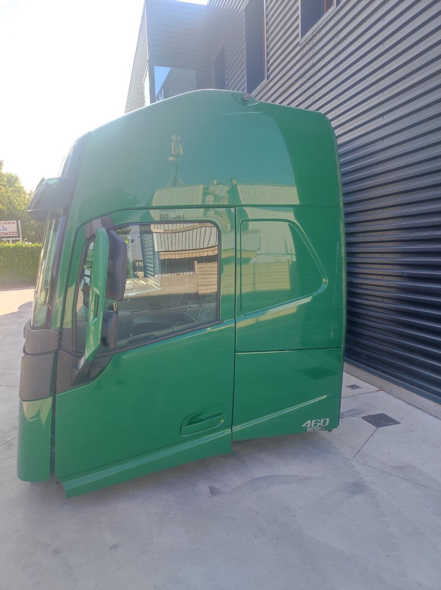 VOLVO Globetrotter XL FH 4 EURO 6 cabin VOLVO FH4 CABIN L2 H3 truck