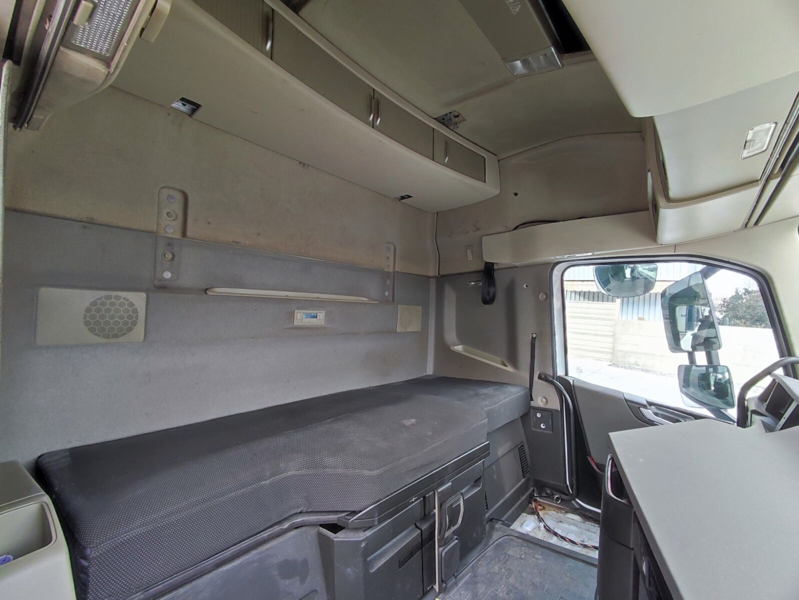 VOLVO Globetrotter FH 4 EURO 6 cabin VOLVO CABIN L2 H2 truck