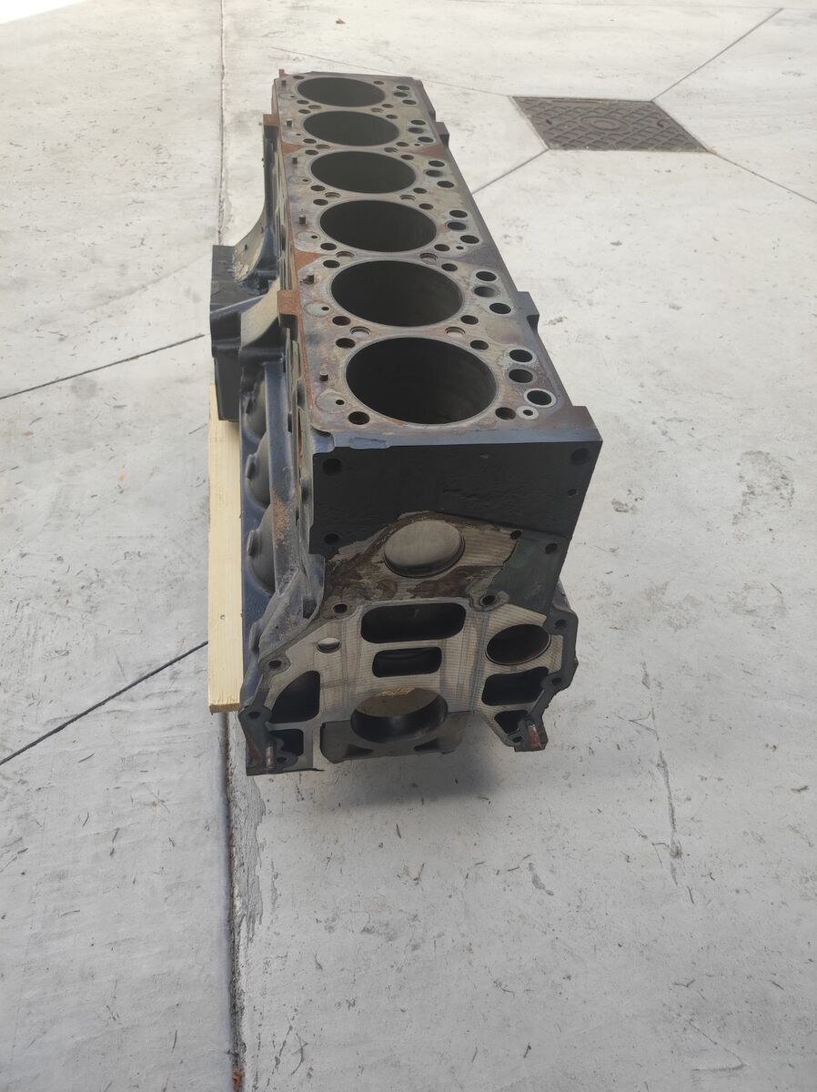 MAN D0836 crankcase MAN TGM TGL truck