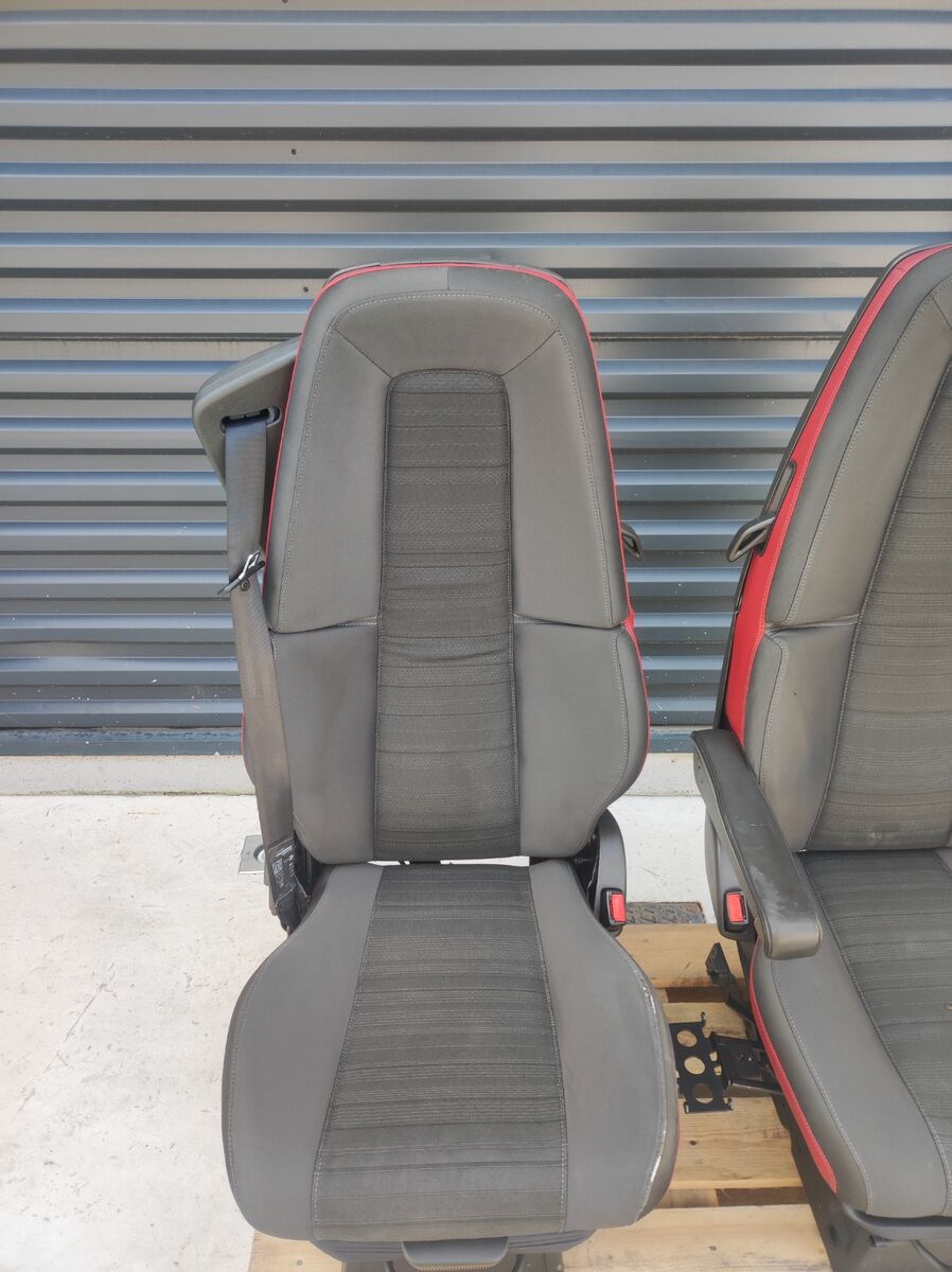 VOLVO driver + passenger seat VOLVO FH4 E6 truck