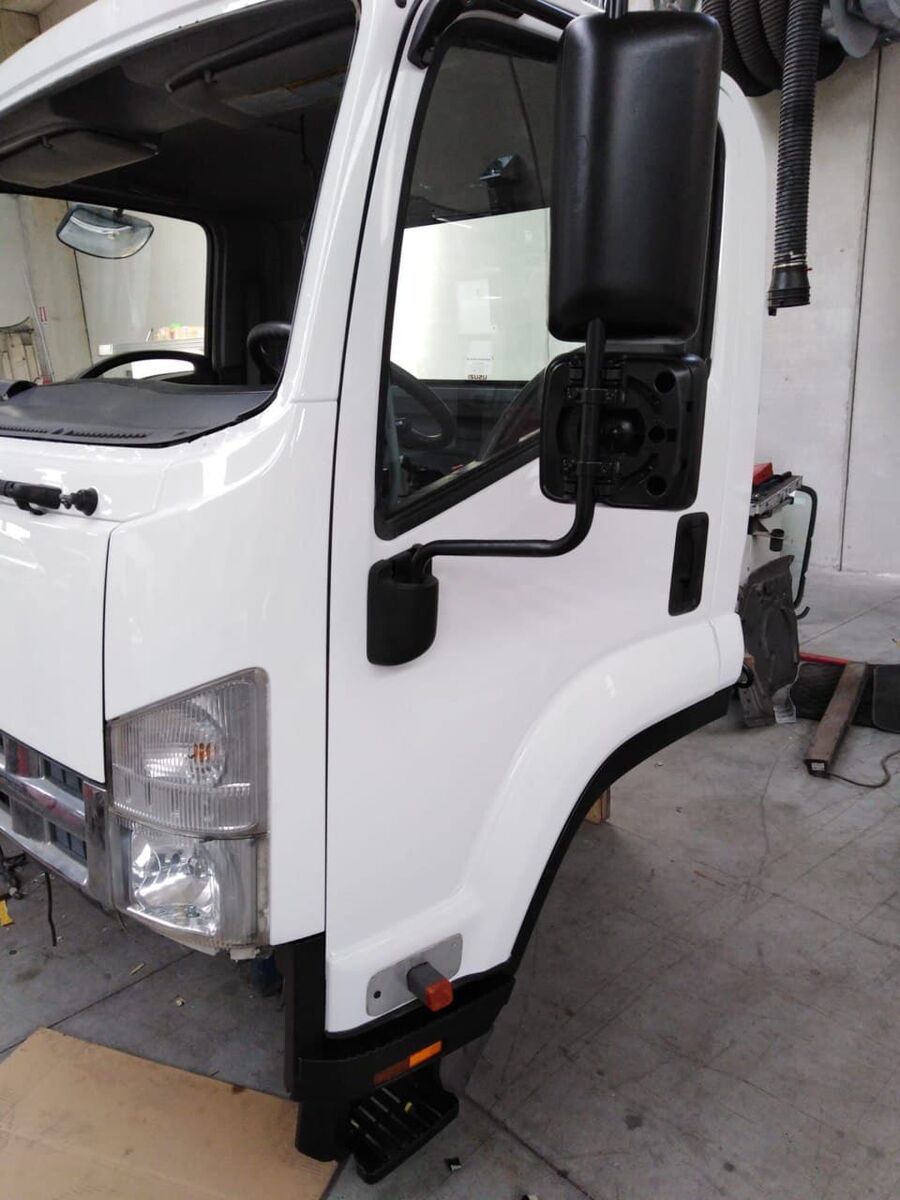 ISUZU FRR Fahrerhaus KABINE cabin ISUZU truck