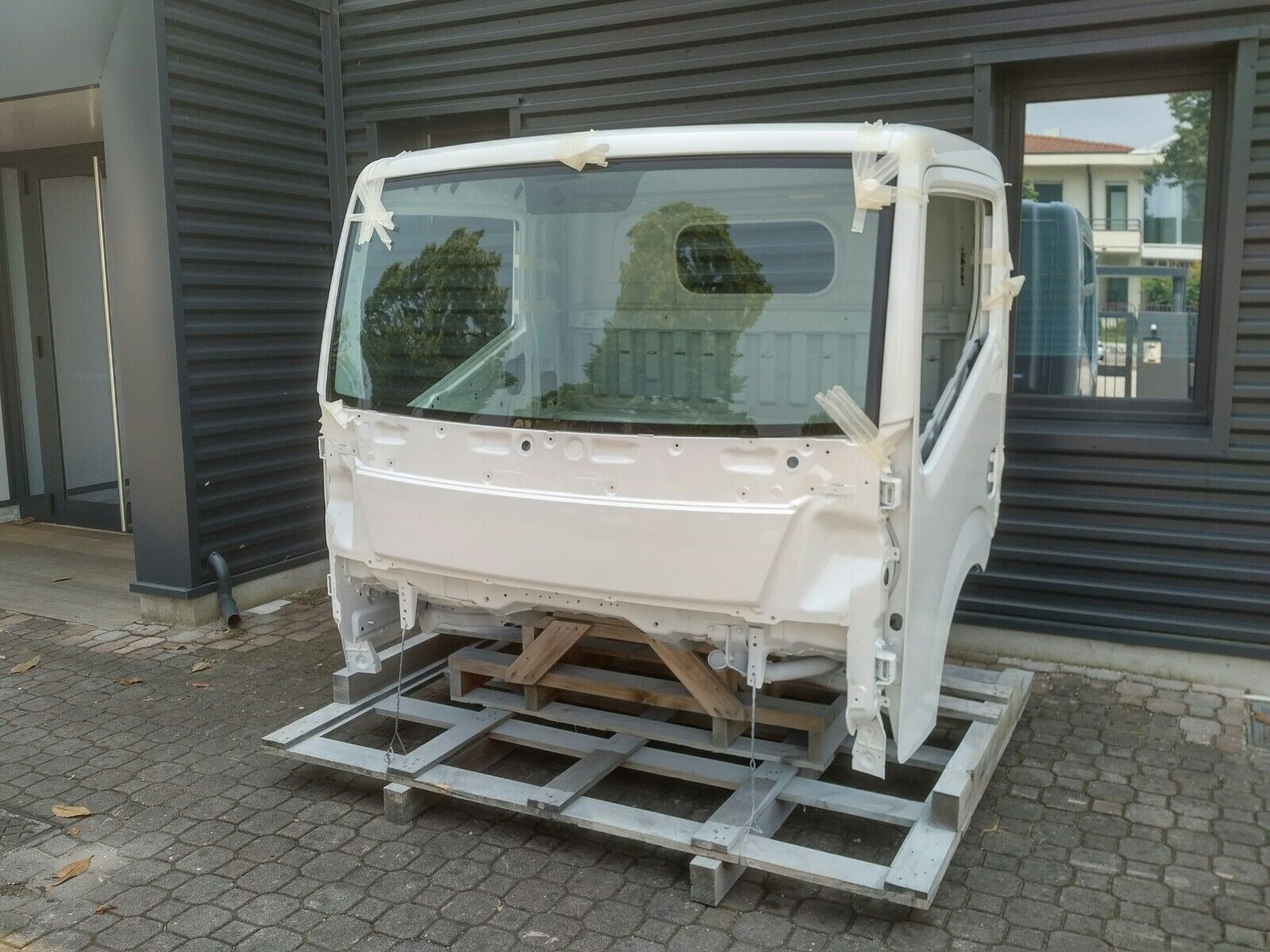 RENAULT Maxity Fahrerhaus Kabine cabin RENAULT NISSAN Cabstar and RENAULT Maxity truck tractor