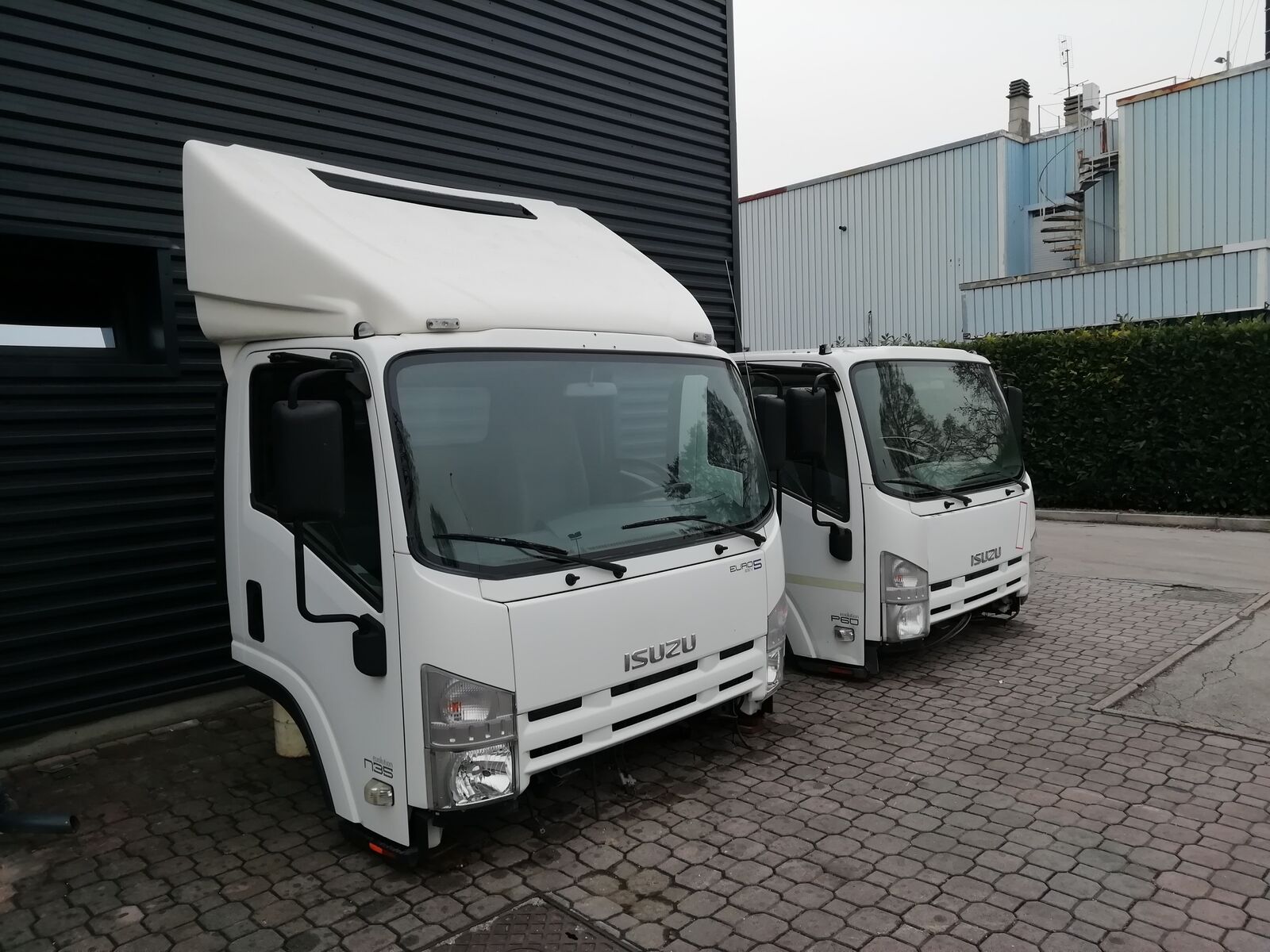 ISUZU TYPE M - N - P - Q LARGE 2040mm FAHRERHAUS cabin ISUZU KABINE EURO 4 - 5 - 6 truck