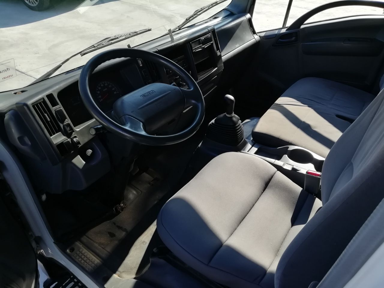 ISUZU M - P - Q 2040mm NPR 85 cabin ISUZU NPR 75 85 M21 P75 P65 Q95 truck