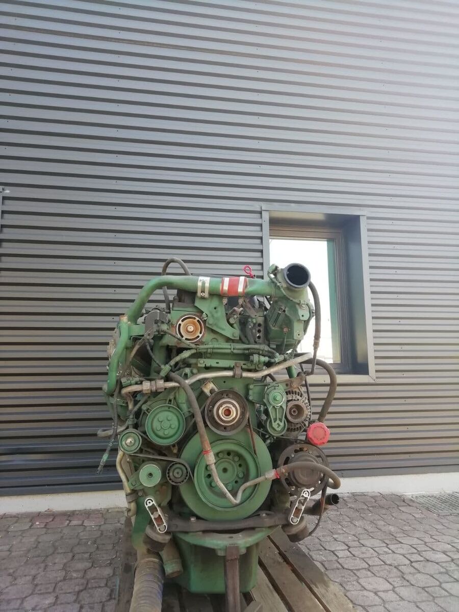 RENAULT DXI13 - DXI 13 440 hp engine RENAULT PREMIUM - MAGNUM - EURO 5 truck