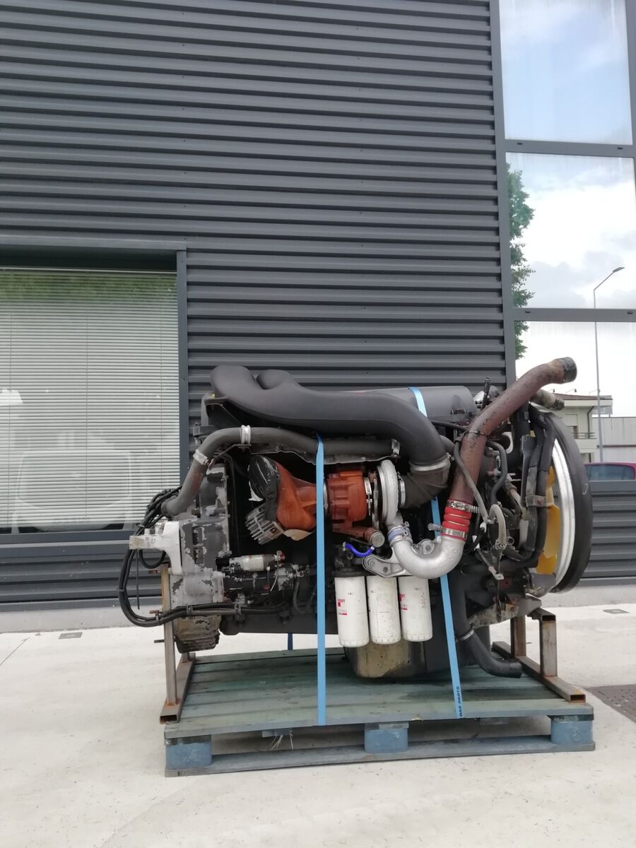 RENAULT DXI11 - DXI 11 370 hp engine RENAULT PREMIUM - MIDLUM EURO 5 truck