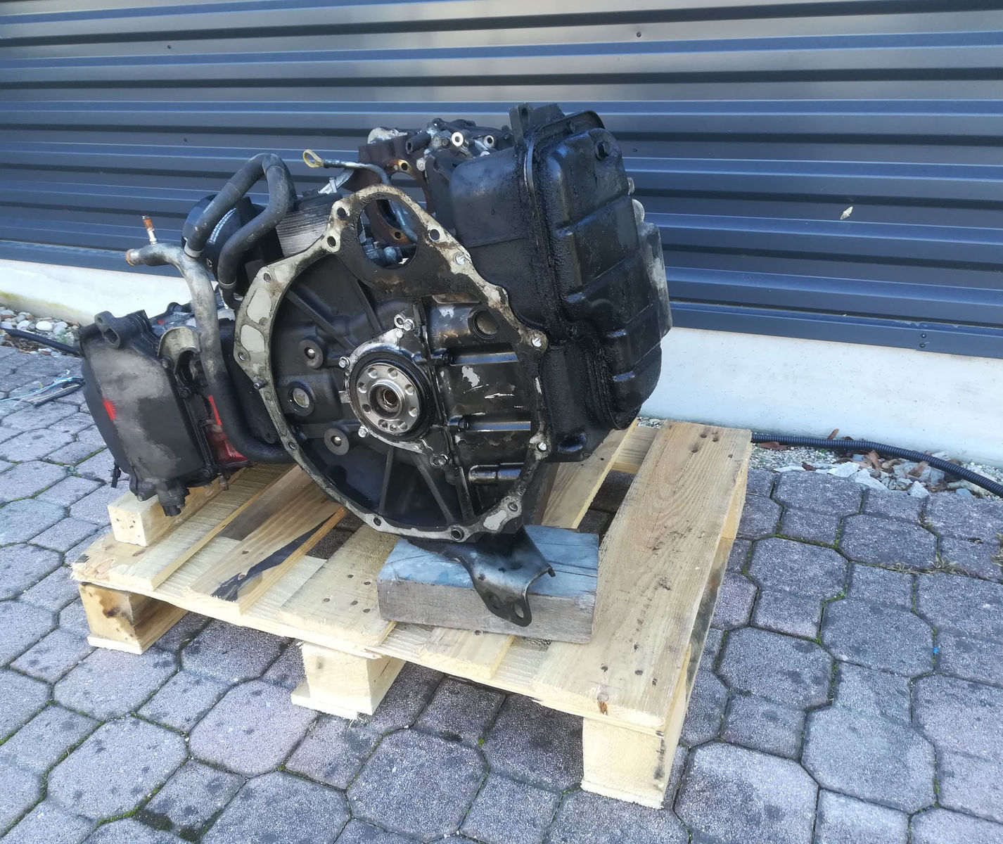 NISSAN YD25 engine NISSAN CABSTAR EURO 5 truck
