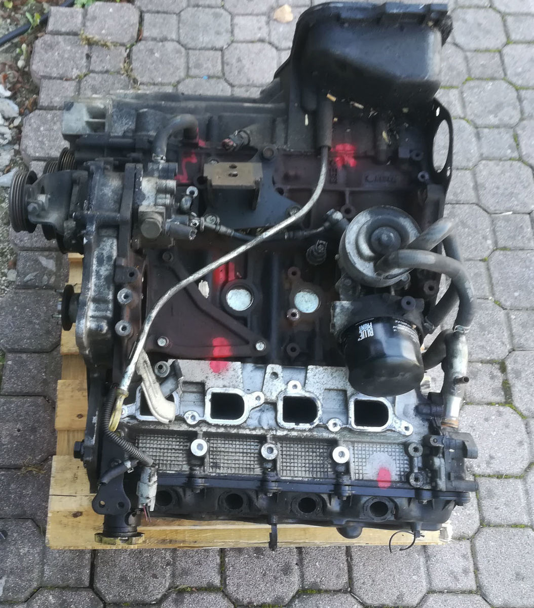 NISSAN YD25 engine NISSAN CABSTAR EURO 5 truck