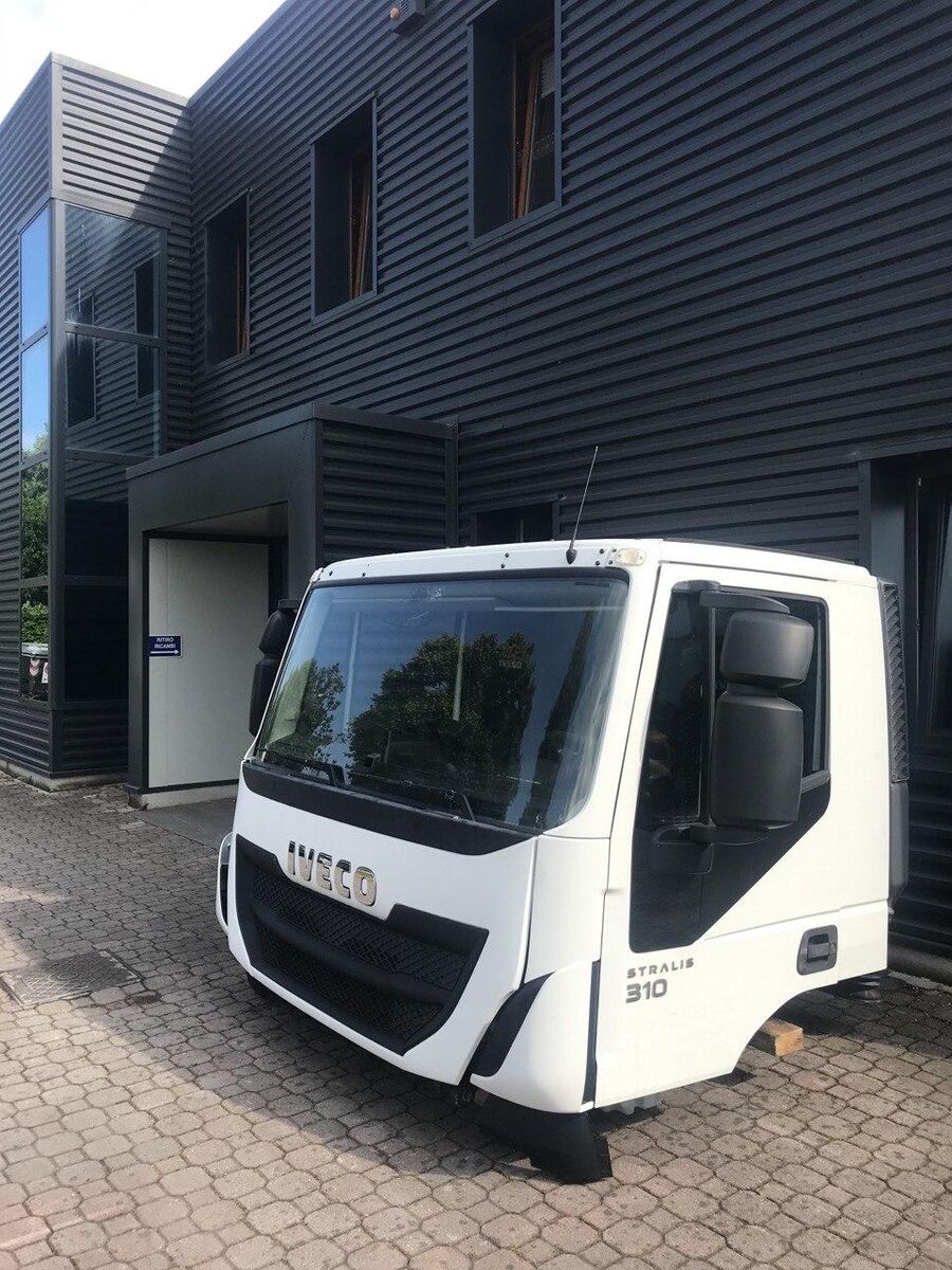 IVECO E6 TRAKKER HI-ROAD HI-STREET cabin IVECO EEV EURO 6 DAY CAB truck