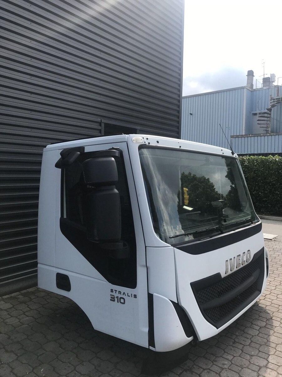 IVECO E6 TRAKKER HI-ROAD HI-STREET cabin IVECO EEV EURO 6 DAY CAB truck