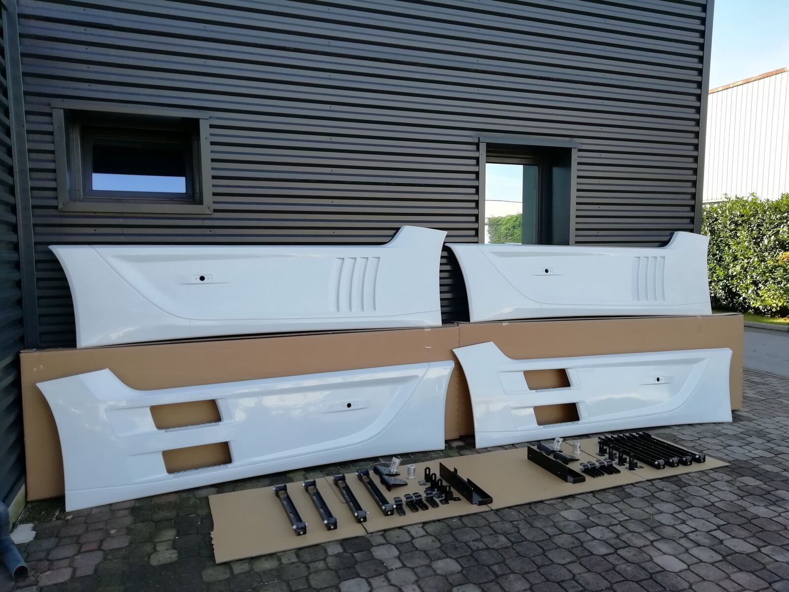 MERCEDES-BENZ AROCS ACTROS E5 E6 Sideskirts / Fairings spoiler MERCEDES-BENZ MP4 truck