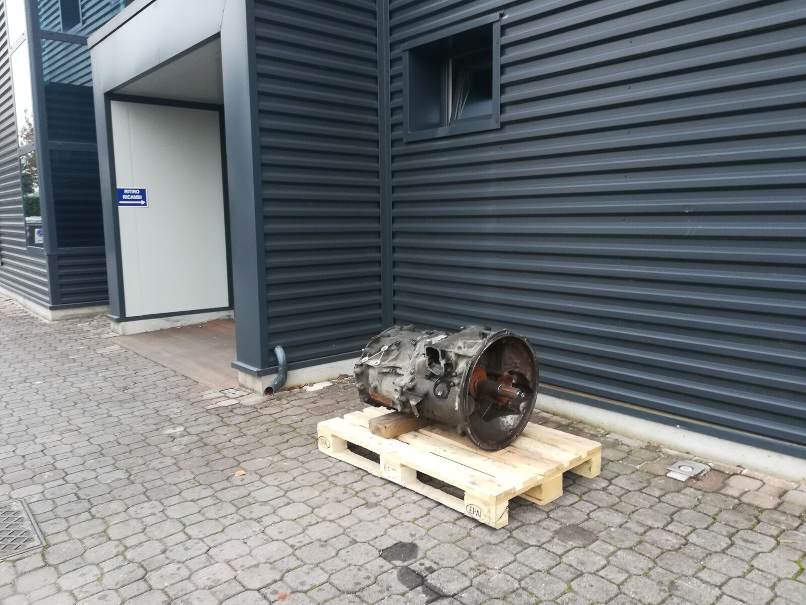 MERCEDES-BENZ G211-12 gearbox MERCEDES-BENZ ACTROS AXOR ATEGO truck tractor