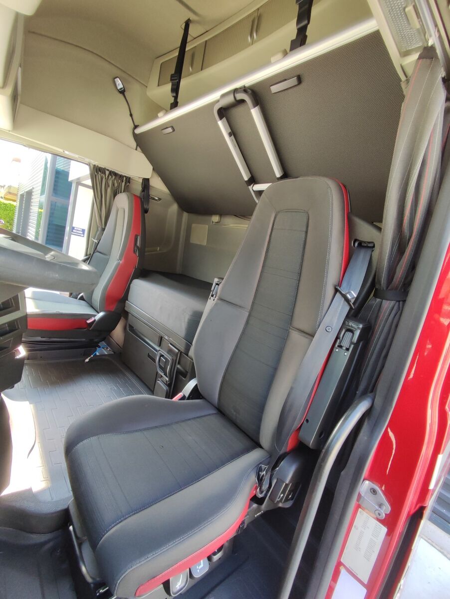 VOLVO Globetrotter XL FH 4 EURO 6 cabin VOLVO CABIN L2 H3 truck