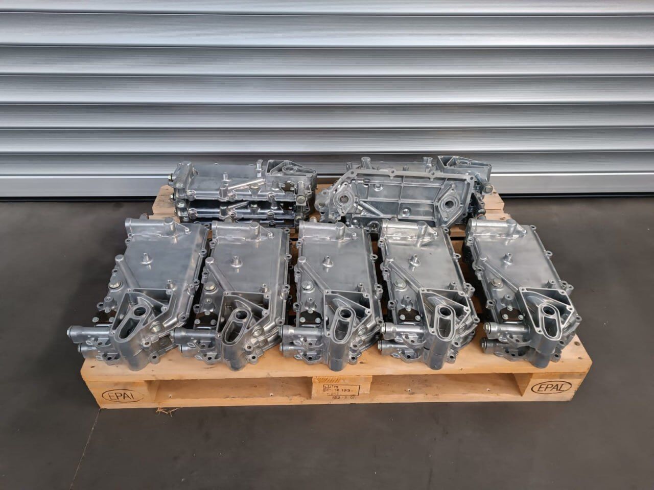 SCANIA HOUSING transmission oil cooler SCANIA truck
