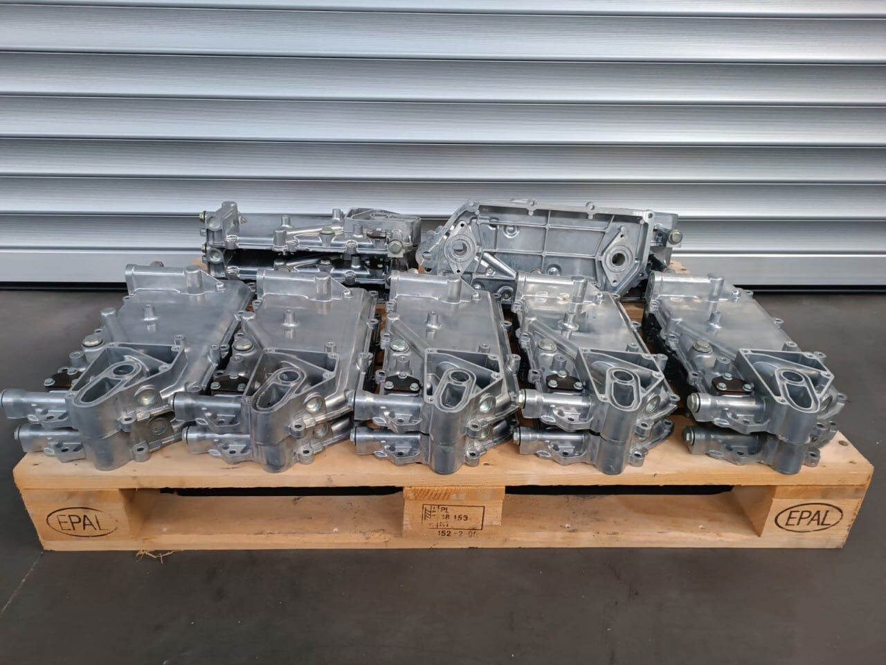 SCANIA HOUSING transmission oil cooler SCANIA truck