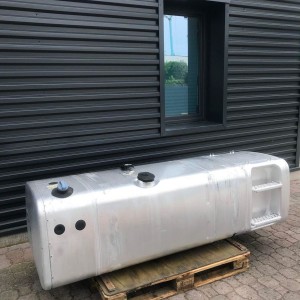 MAN TGS TGX 660L + 75L AD BLUE fuel tank MAN TGX truck