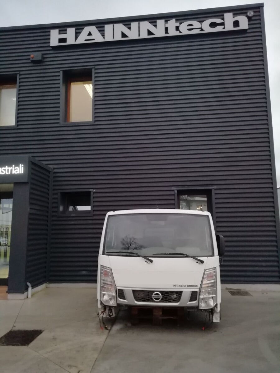 NISSAN NT 400 COMPLETE CAB cabin NISSAN EURO 5 EURO 6 truck