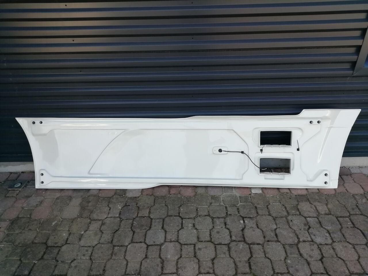 DAF LEFT SIDESKIRT brand new spoiler DAF XF106 E6 truck tractor
