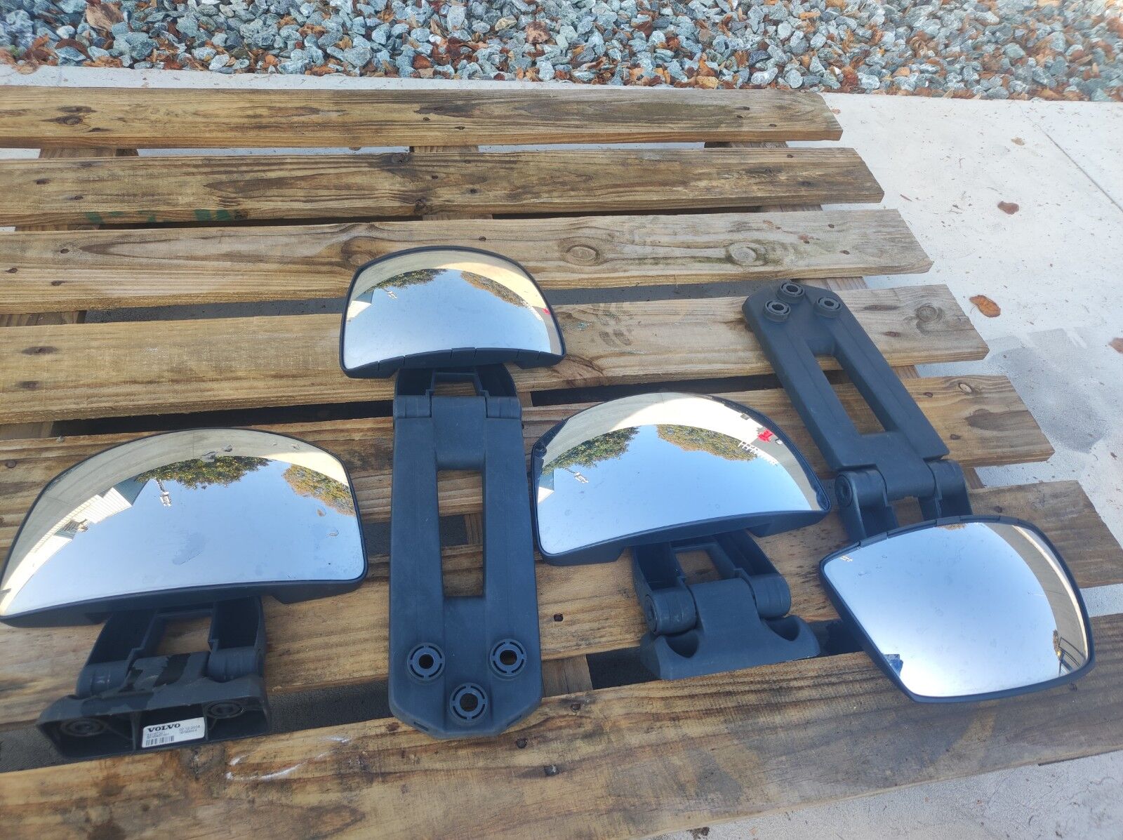 VOLVO FRONT MIRROR ON SUNVISOR rear-view mirror VOLVO FH4 EURO 6 - E6 truck