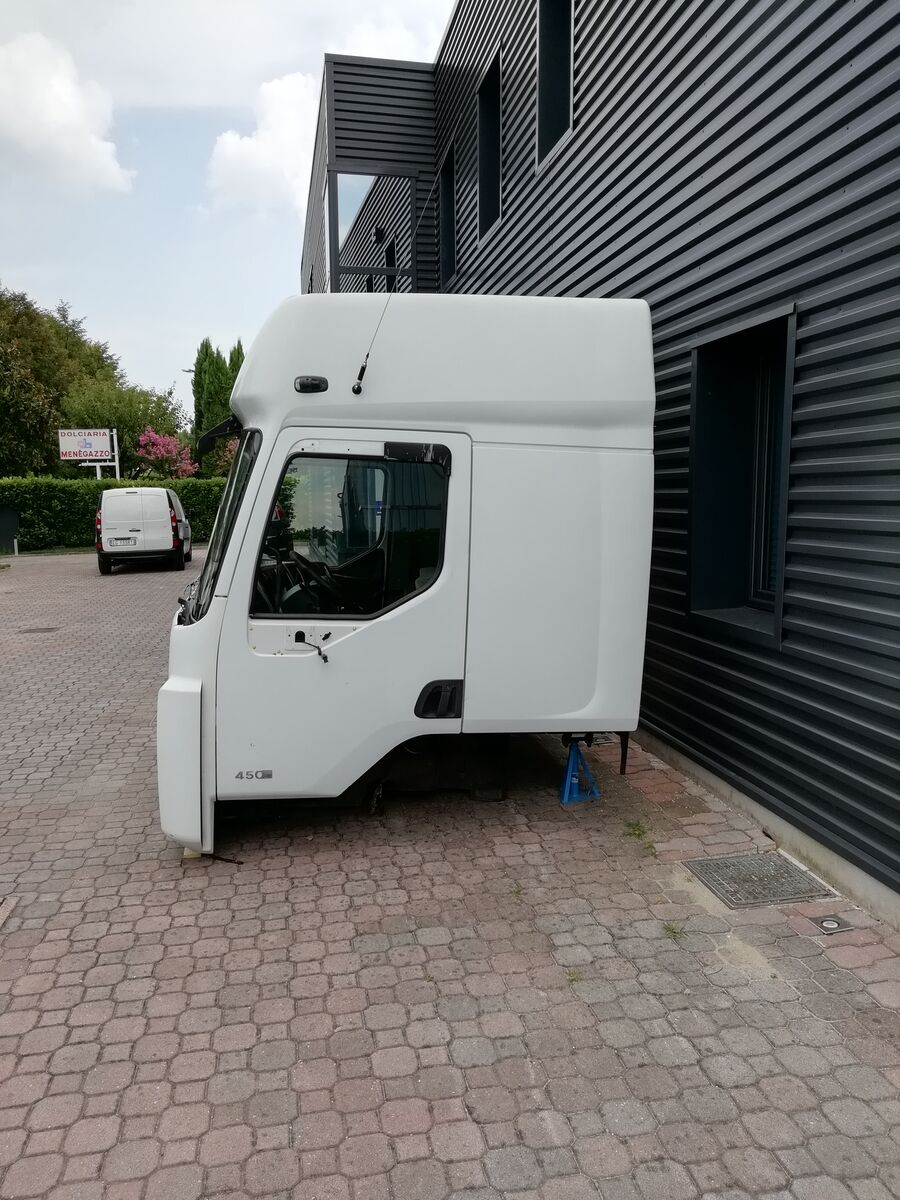 RENAULT PREMIUM DXI cabin RENAULT High Roof, Sleeper Cab truck tractor