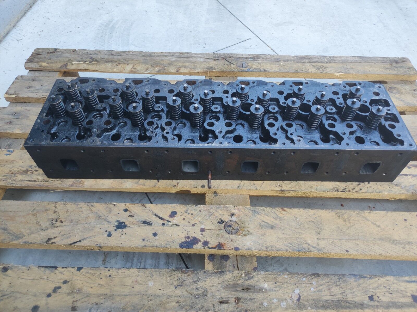 MAN D0836 cylinder head MAN TGM TGL truck