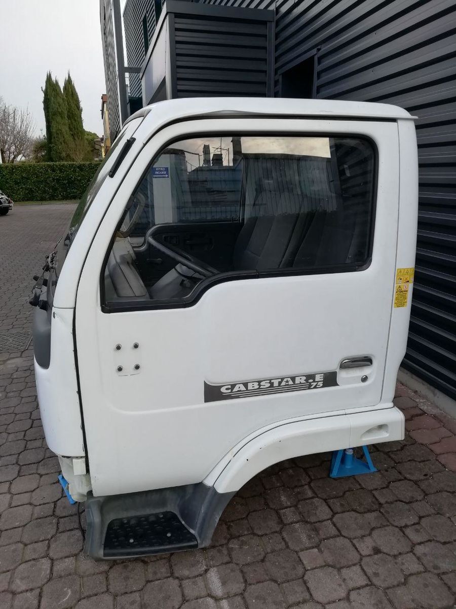 NISSAN CABSTAR (1996-2006) FAHRERHAUS cabin NISSAN KABINE DAY CAB, LOW ROOF, SHORT CAB truck
