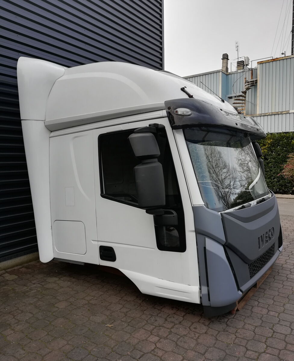 IVECO EUROCARGO E6 FAHRERHAUS cabin IVECO SLEEPER CAB, EURO 6, HIGH ROOF truck