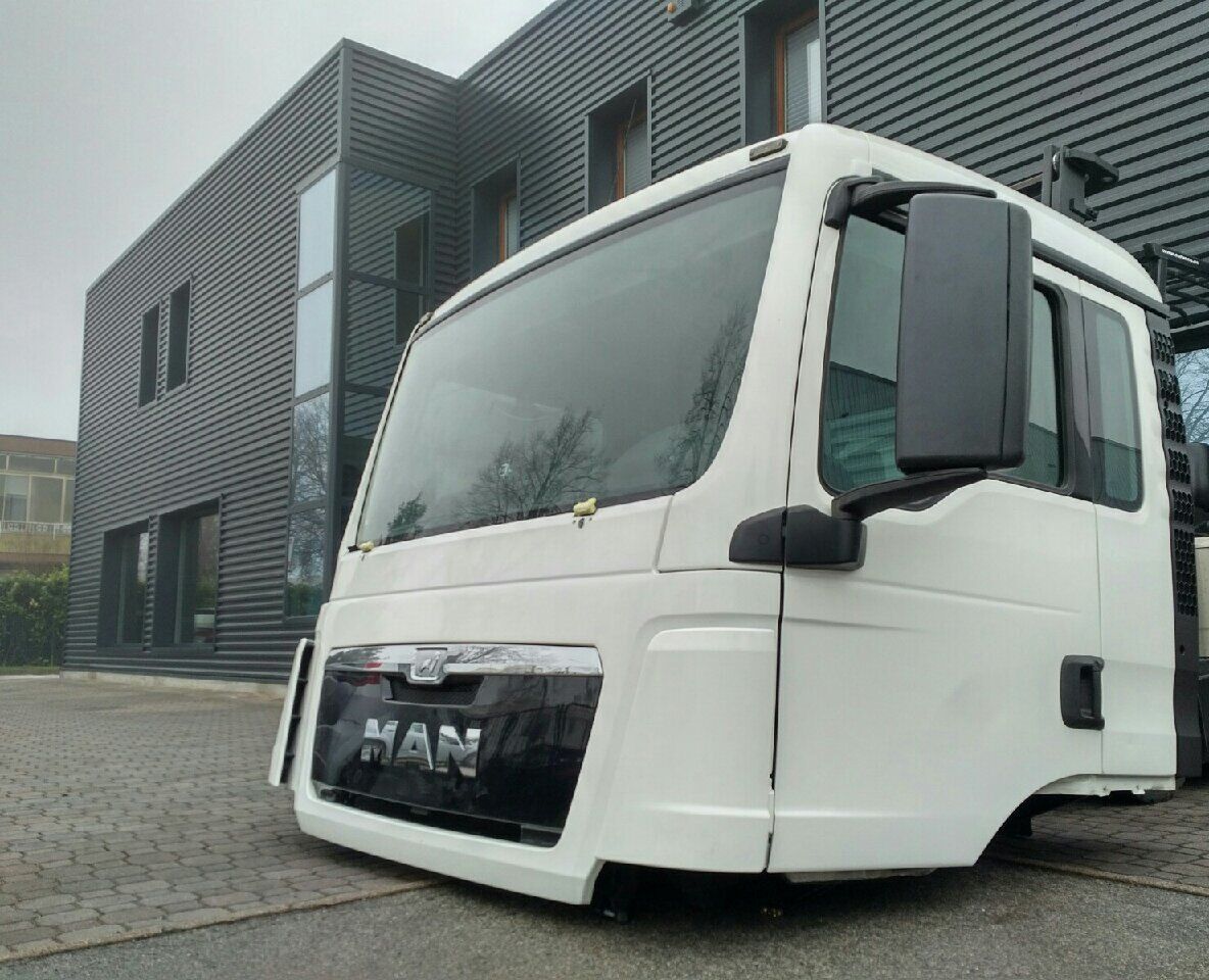 MAN TGS E5 Fahrerhaus Mittelangen Kabine cabin MAN Euro 5 Mittelangen Kabine truck tractor