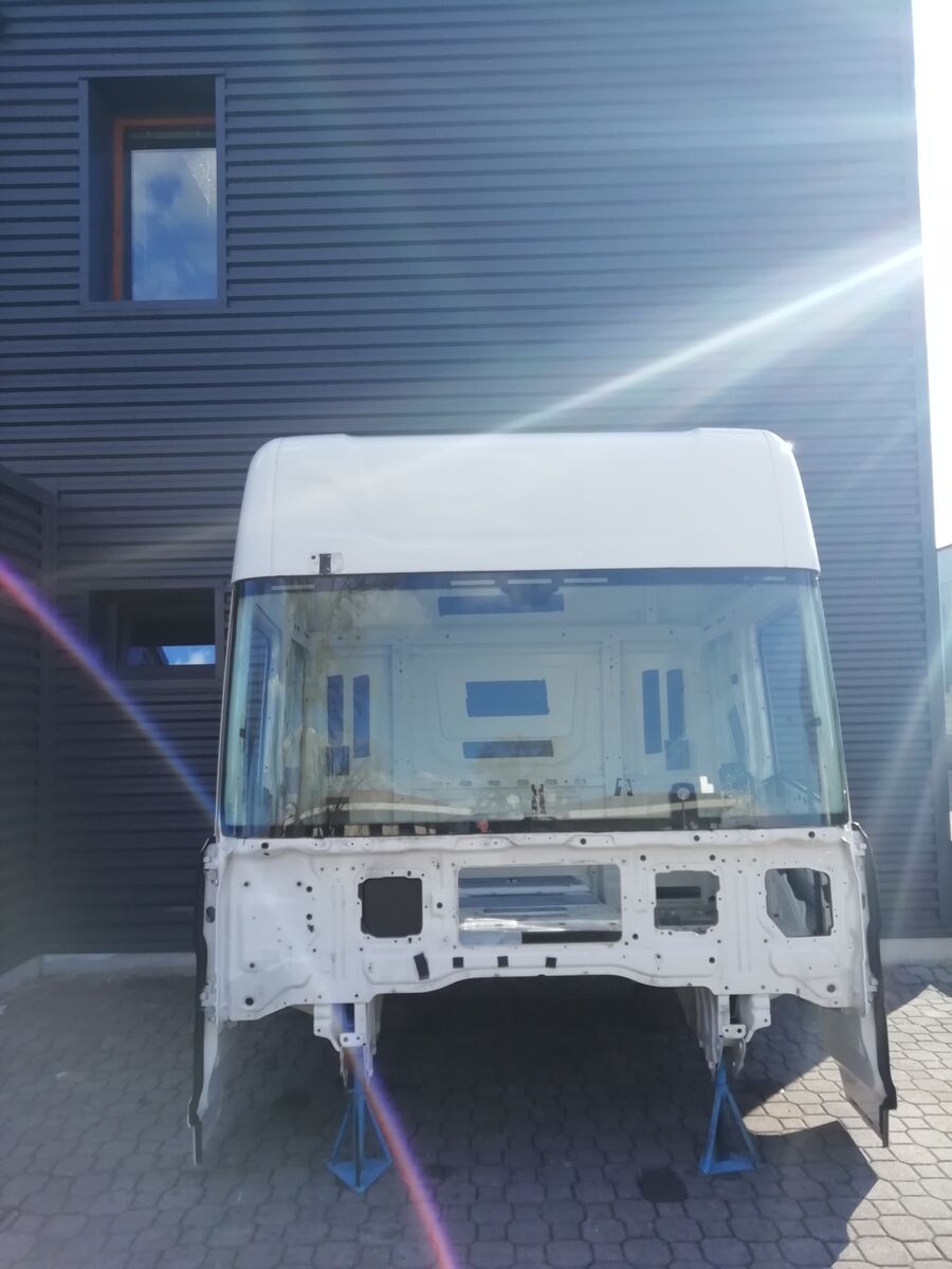 SCANIA S Series HIGHLINE cabin SCANIA EURO6 truck