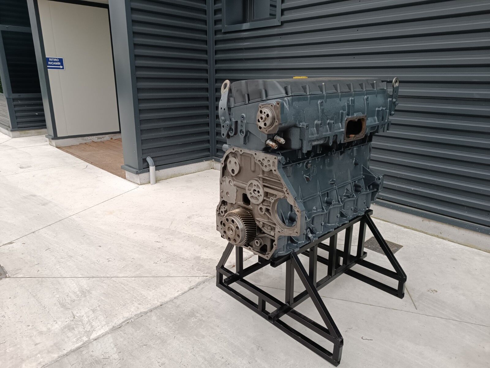 IVECO CURSOR 10 F3AE3681 E5 REBUILT WITH WARRANTY engine IVECO 400 420 450 460 STRALIS - TRAKKER Euro 5 E5 truck