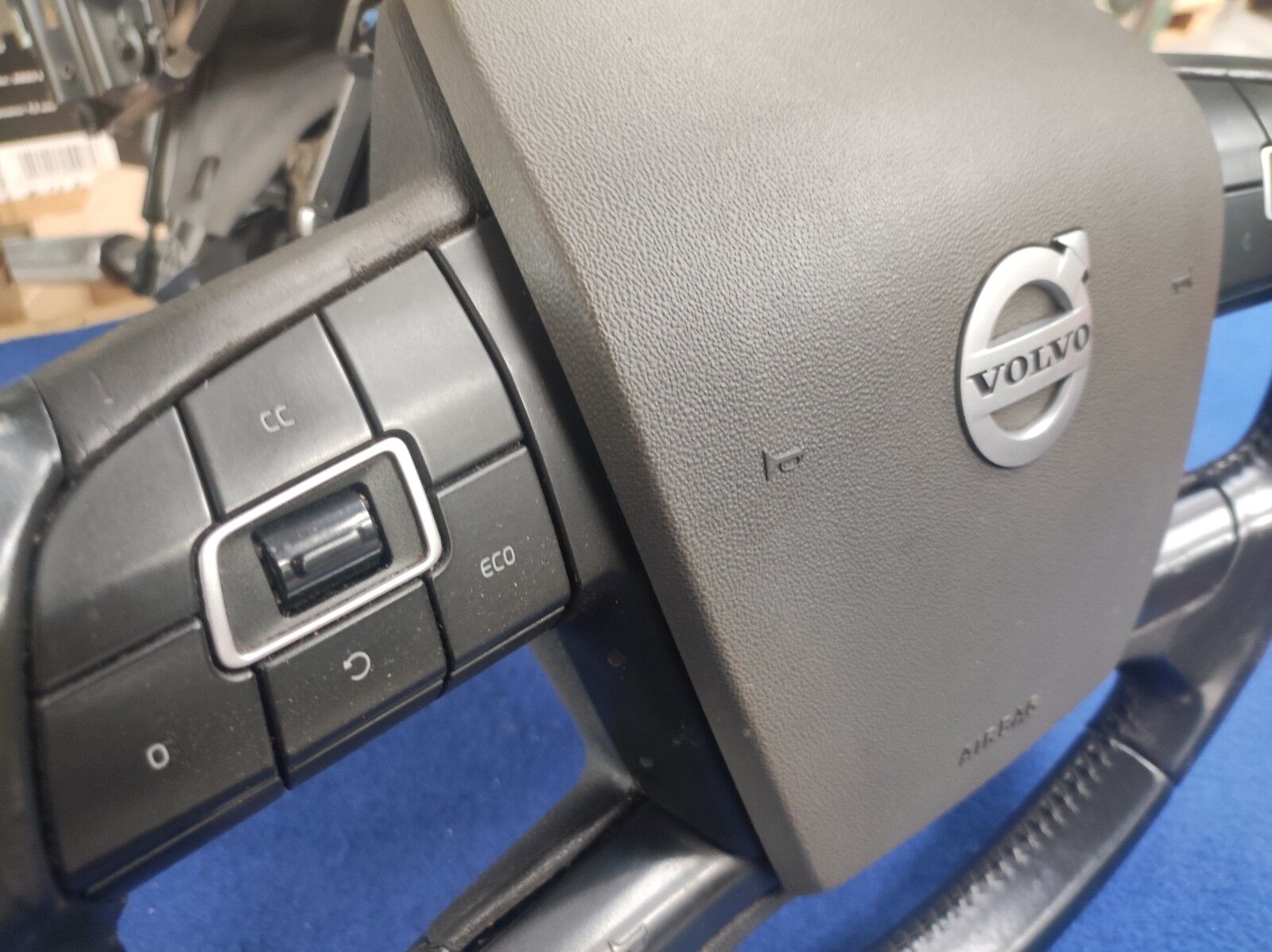 VOLVO EURO 6 steering wheel VOLVO FH4 truck