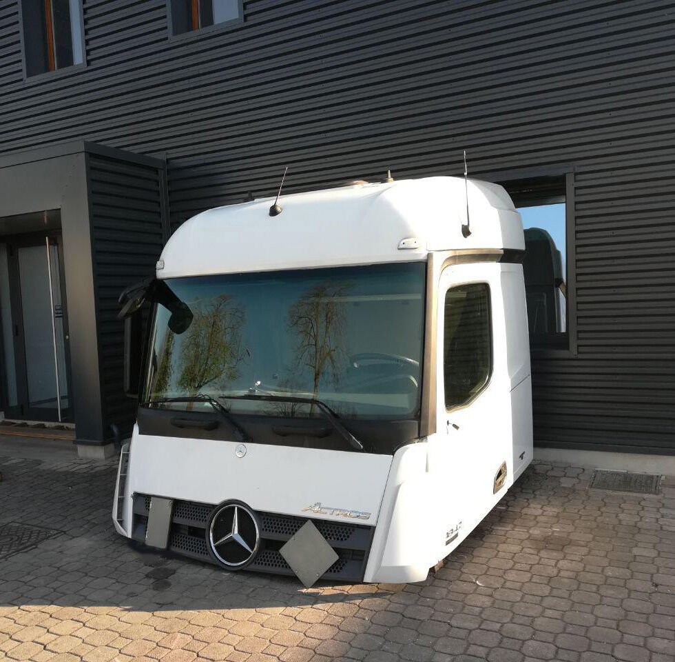 MERCEDES-BENZ ACTROS AROCS E6 STREAMSPACE 2300mm cabin MERCEDES-BENZ ENGINE TUNNEL 170mm truck tractor