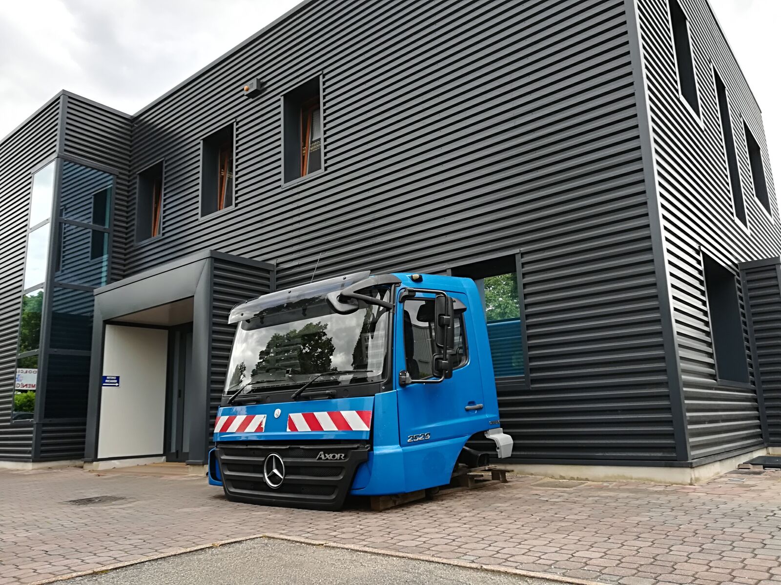 MERCEDES-BENZ AXOR Fahrerhaus Kabine cabin MERCEDES-BENZ Cabin Axor EURO 4 EURO 5 truck tractor