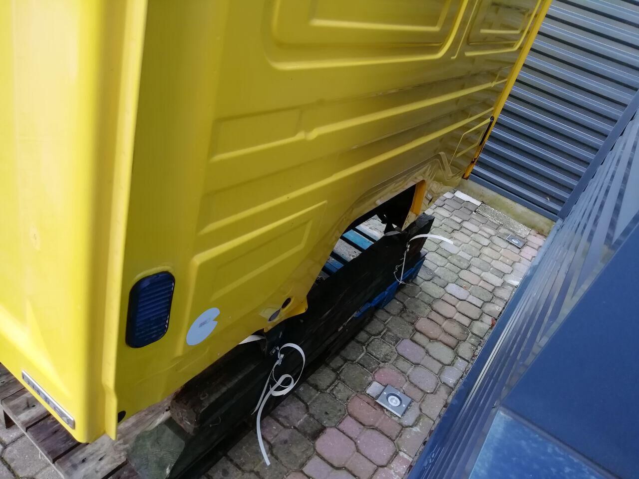 MERCEDES-BENZ ATEGO AXOR E5 E4 - 6 CYLINDERS cabin MERCEDES-BENZ LOW ROOF, SLEEPER CAB truck
