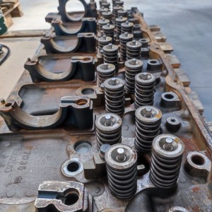 RENAULT DXI11 DXI 11 cylinder head RENAULT Premium E5 truck