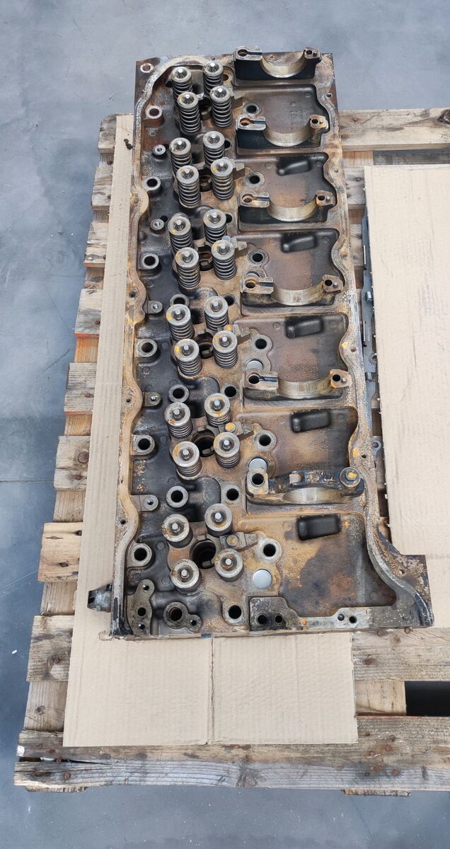 RENAULT DXI11 DXI 11 cylinder head RENAULT Premium E5 truck