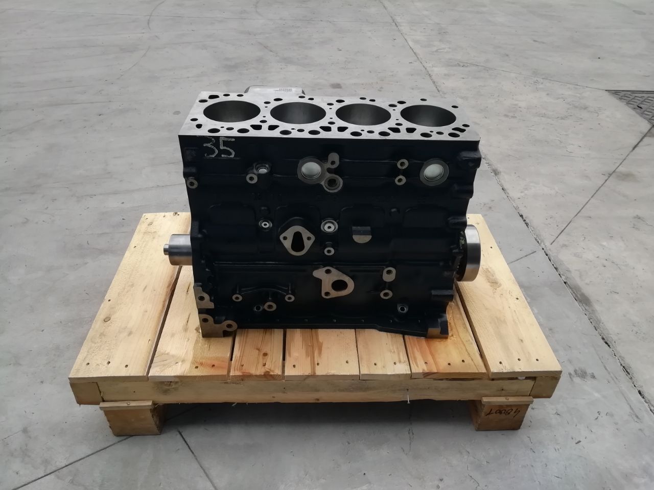 IVECO F4BE0454B engine IVECO SHORTBLOCK truck
